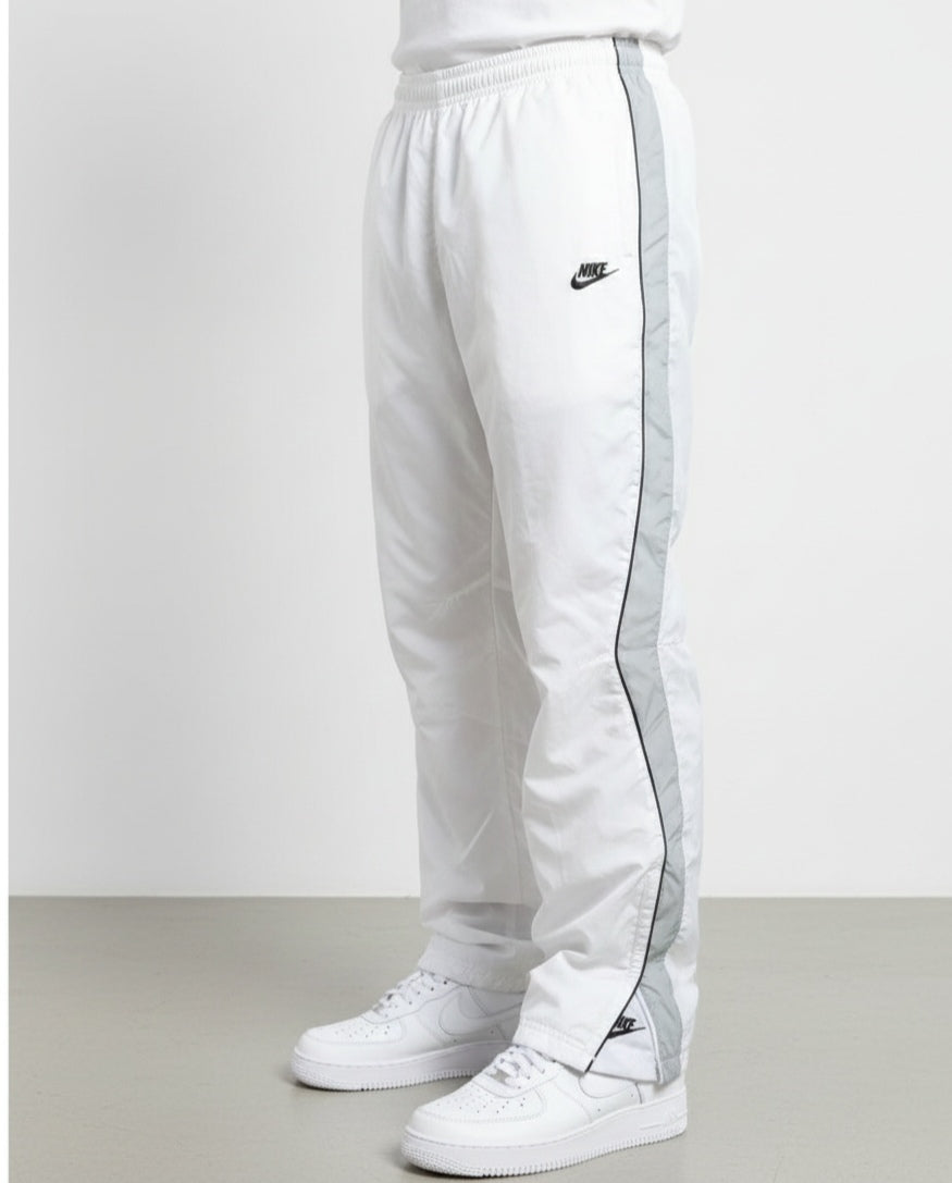 Nike White Vintage Track Pants – Classic 2000s Retro Streetwear