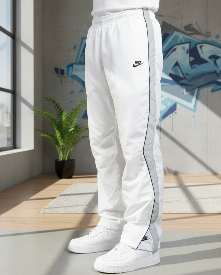 Nike White Vintage Track Pants – Classic 2000s Retro Streetwear